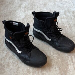 Vans Men’s Black Winter Boots Gortex